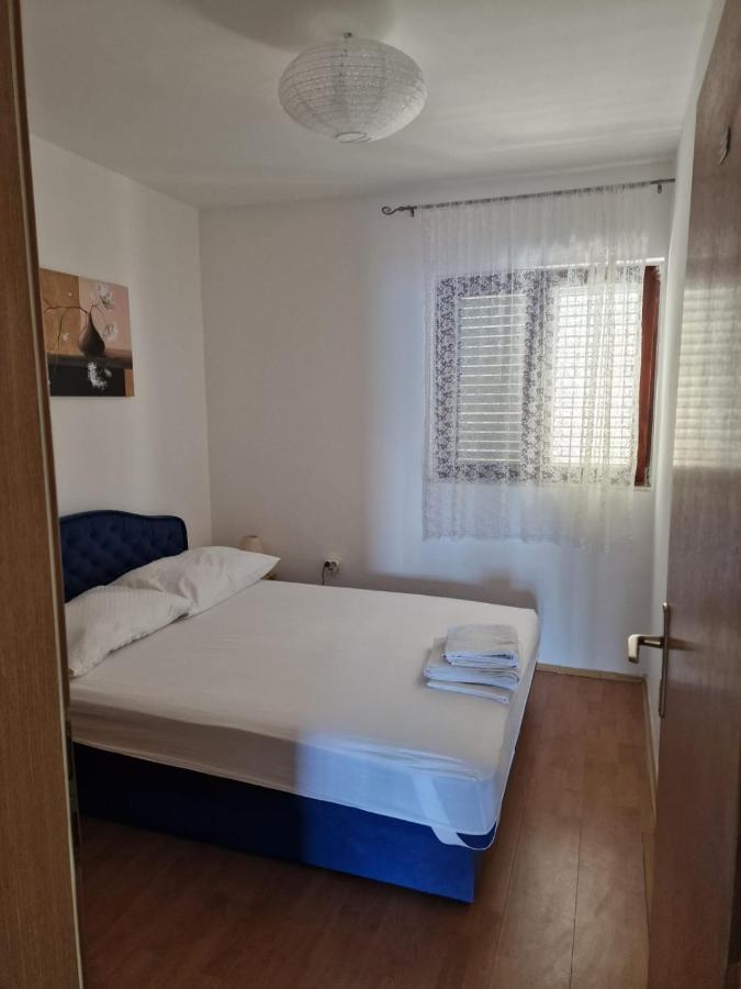 Villa Roing S Stanici Exteriör bild